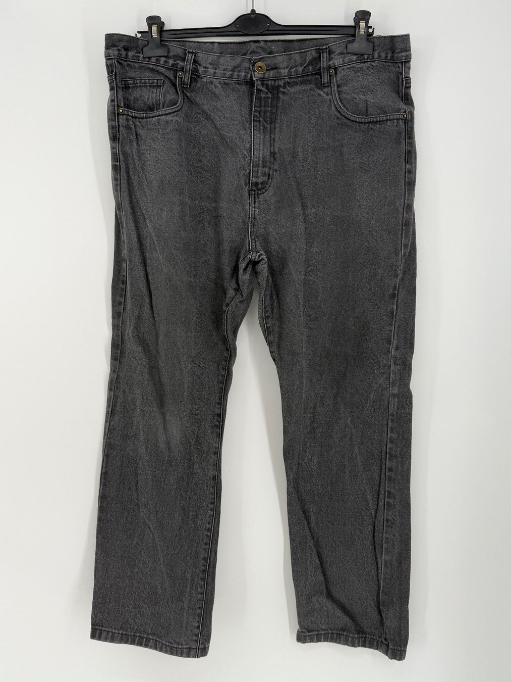 Jeans: Herren Jeans Gr. 50 – D'occasion à Auenstein par moin.