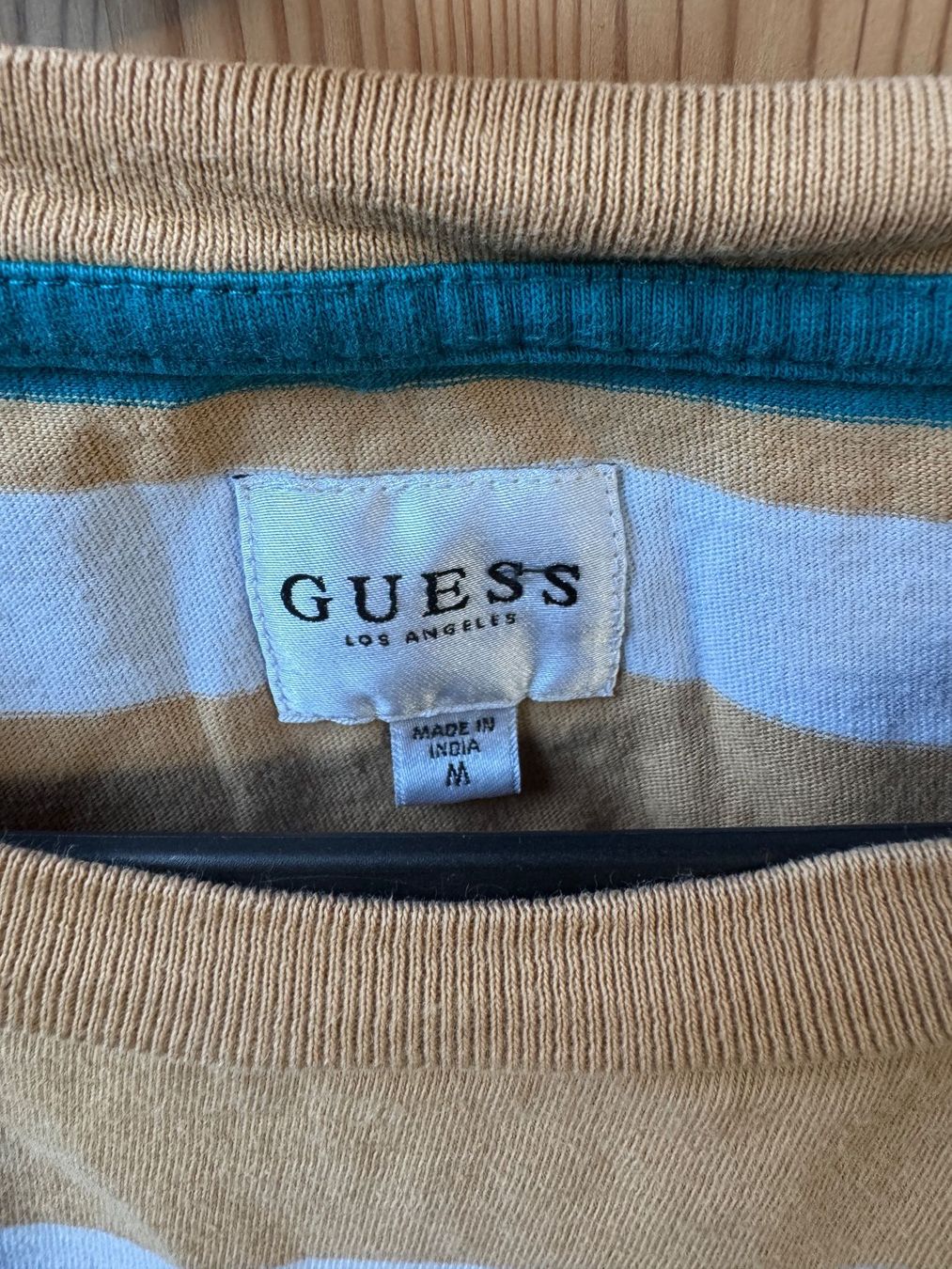 Guess T-Shirts: Guess T-Shirt – Gebraucht aus Wittinsburg von Gia_Diva 2