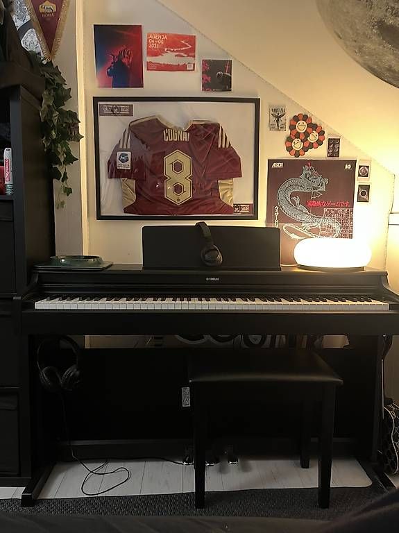 Strumenti musicali: Piano électrique Yamaha + siège  – Usato da Onex venduto da Lucien_lngp