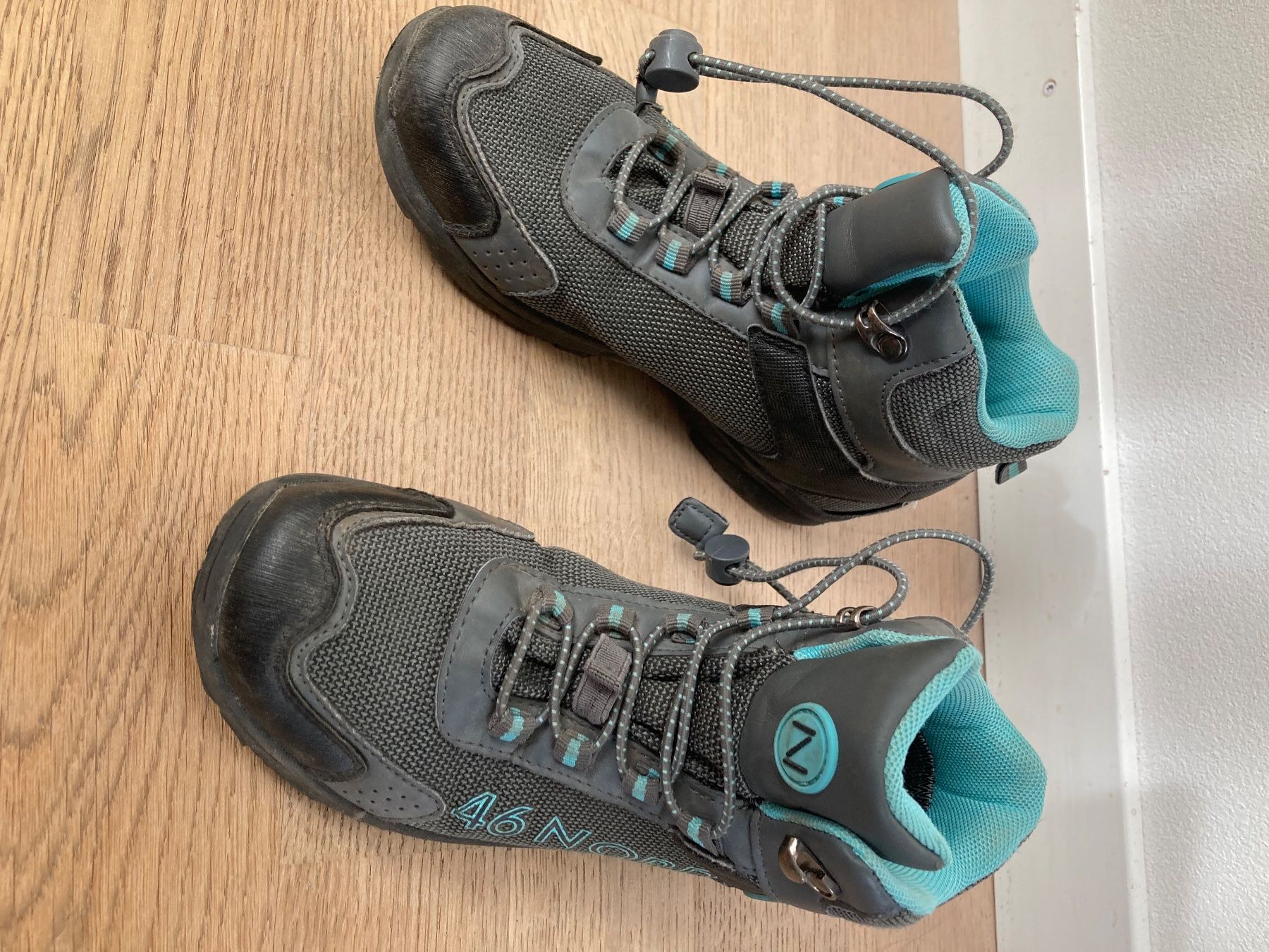 46 Nord Schuhe für Jungen: Wanderschuh 46 NORD Grösse 33 – Gebraucht aus Köniz von Hollis01