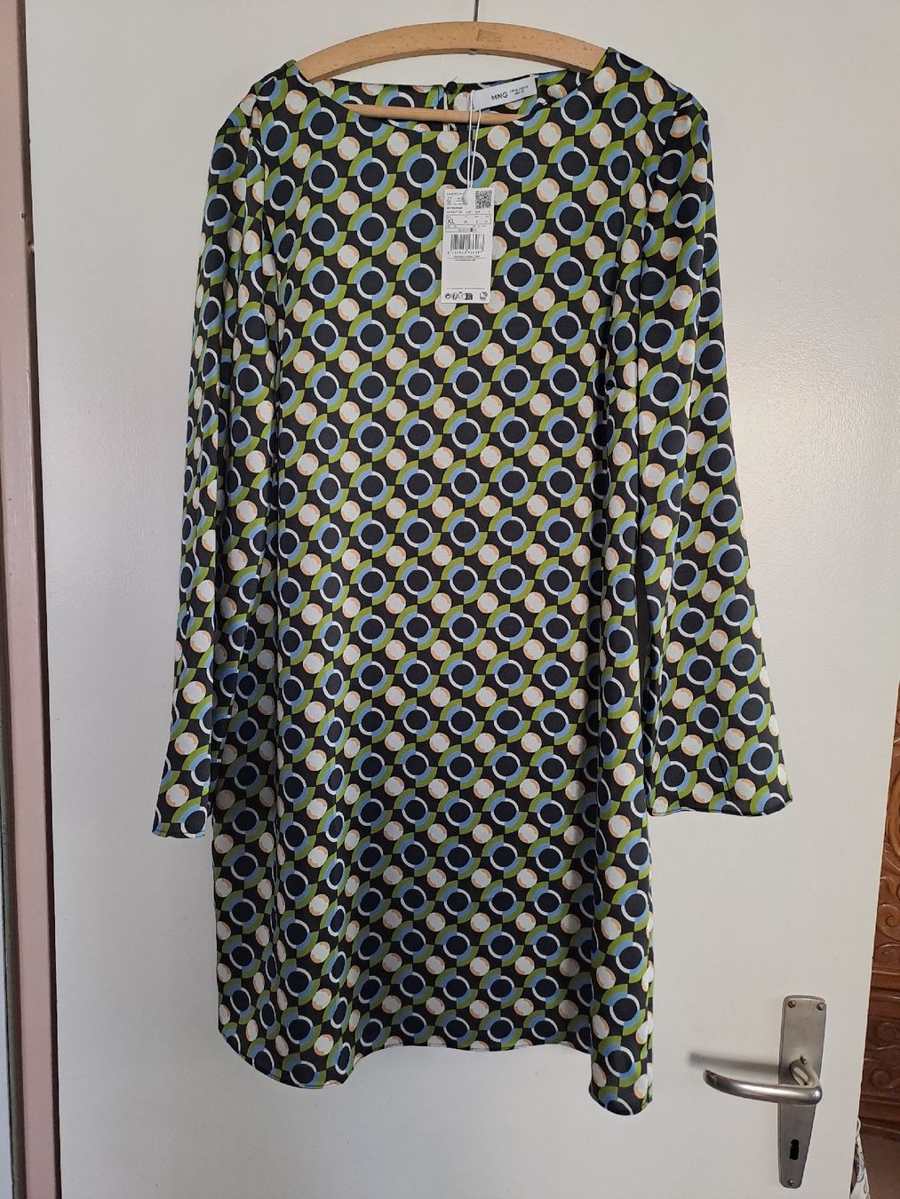 Mango Kleider: Robe Mango, taille XL, neuve – Neu und originalverpackt aus Saignelégier von lei_y5w9