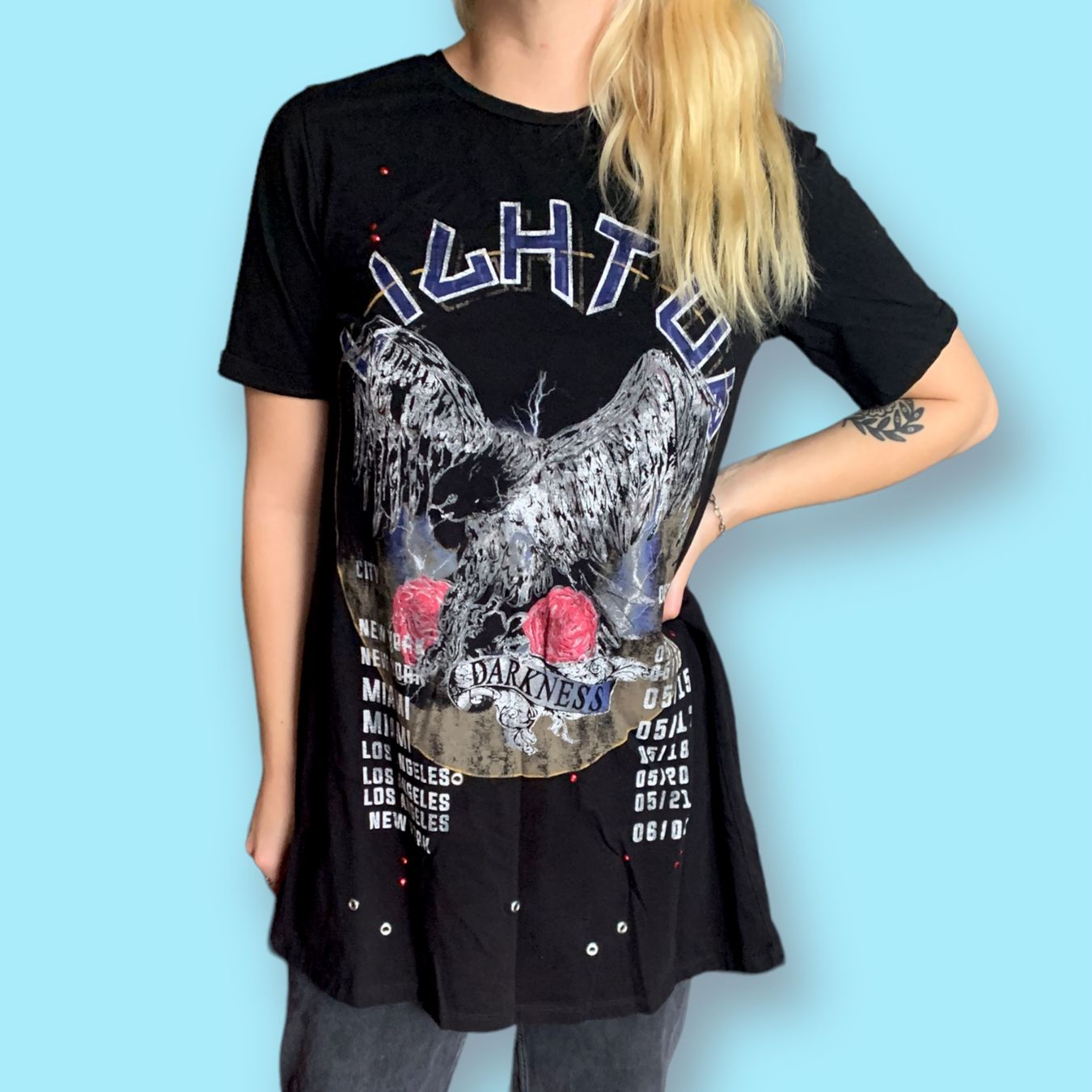 T-shirt: Band-shirt with open back – Usato da Basel venduto da demonbaby2222