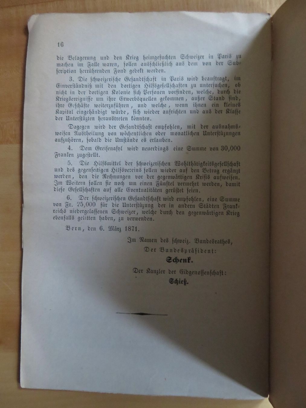 Livres: Bericht der Abgeordneten nach Paris – D'occasion à Bern par mordswein 1