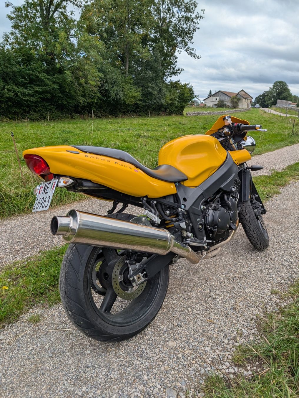 Triumph Route: Triumph Speed Four – D'occasion à Chézard-St-Martin par pie_sf6h 1