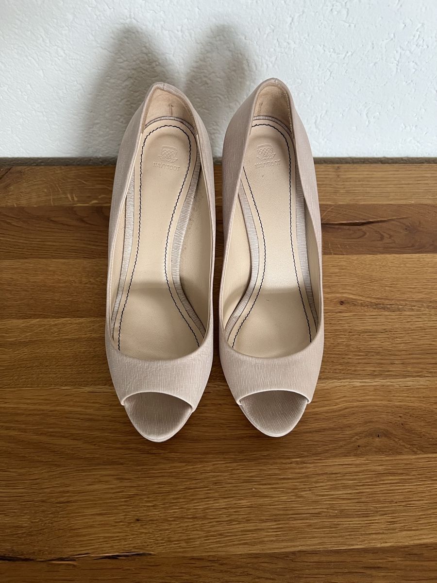 Navyboot Damenschuhe: Navyboot Peeptoe High Heels Gr. 39 Beige – Neu (gemäss Beschreibung) aus Chur von ZATO 2