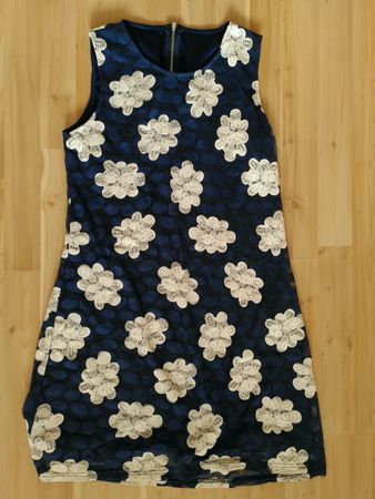 Kleid mit Blumen ca. Gr.M