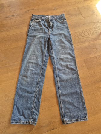 Jeans Bershka The Straight Grösse 36
