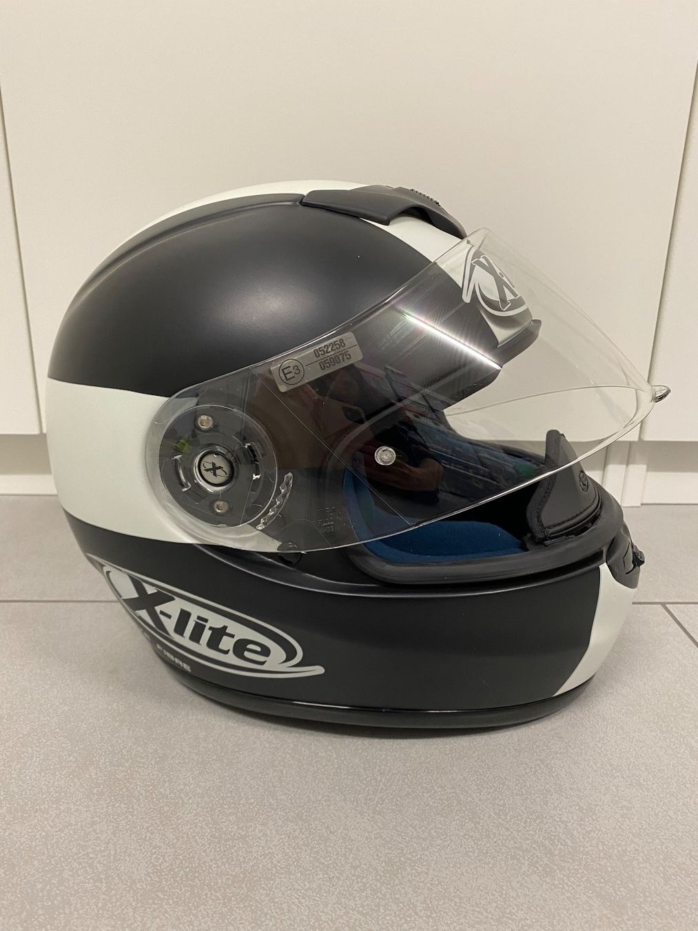 Caschi & visiere: Motorrad - Helm – Nuovo (secondo la descrizione) da Pfäffikon ZH venduto da aveo14 1