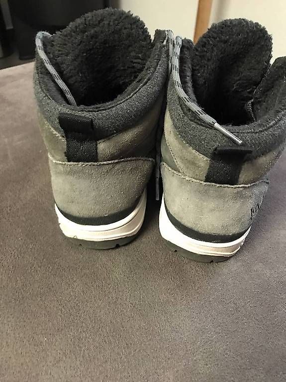 Scarpe per ragazzi: Baskets Fourrées T 40,5 – Usato da Cheseaux-Lausanne venduto da Fannelle01 3