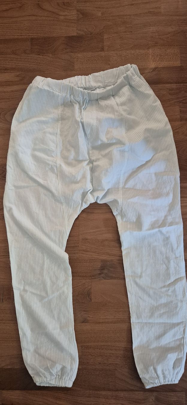 Hosen: Weite Baumhollhose gestreift – Gebraucht aus Zürich von dil_m67d