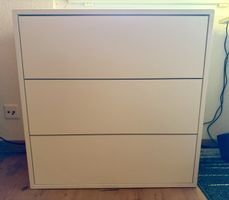White Chest of Drawers with 3 Drawers used condition