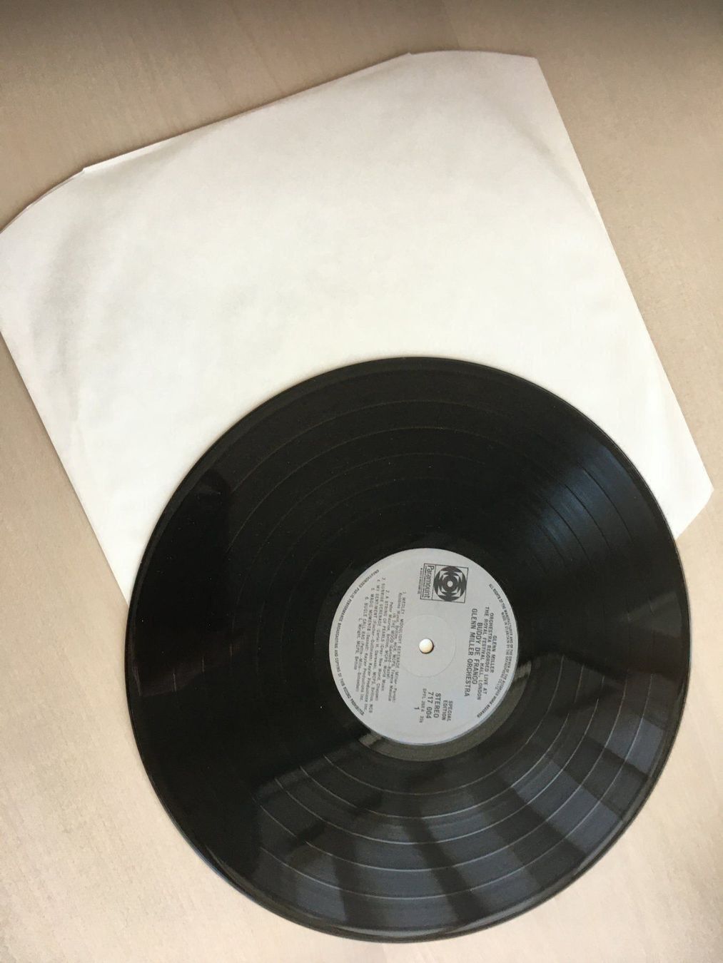 Dischi in vinile: Glenn Miller Orchestra – Usato da Uetendorf venduto da Florabella01 2