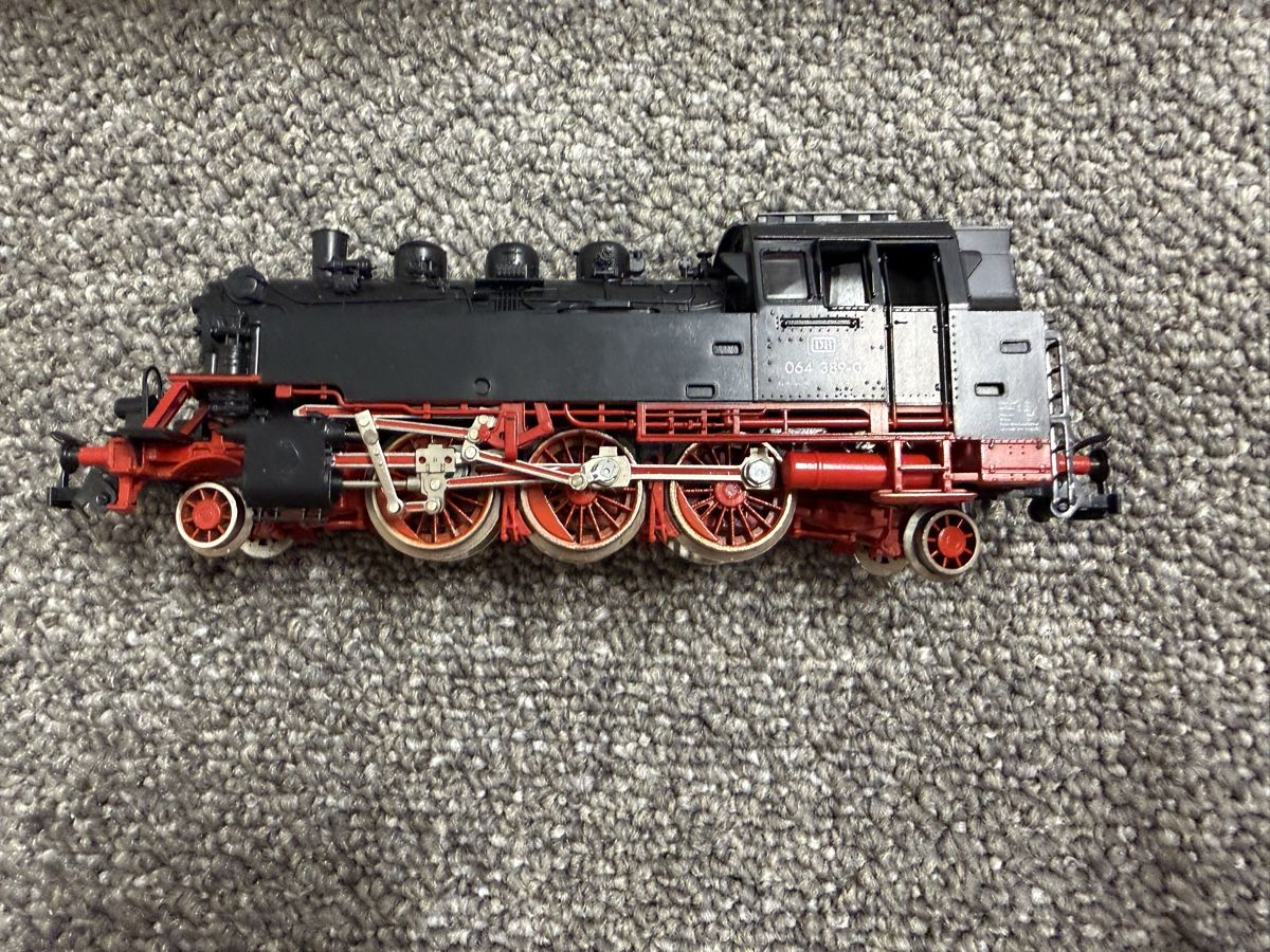 Fleischmann Modelleisenbahnen: Fleischmann Dampflok BR64 064 389-0 Ho  – Gebraucht aus Berikon von TopLok 3