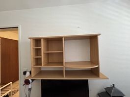 Wandregal aus Holz