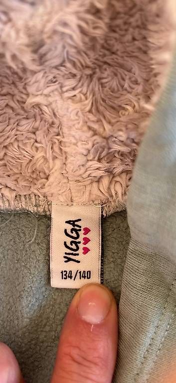 Pullover & Sweatshirts: Pulli  – Gebraucht aus Nottwil von buti1976 3