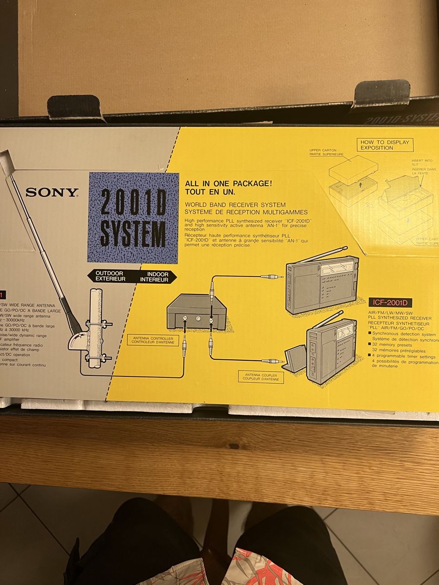 Sony Radios: Sony Weltempfänger 2001D- System  – D'occasion à Züberwangen par Arian3 6