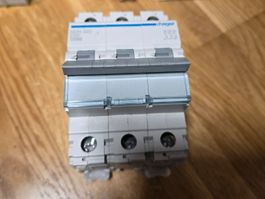 Hager NDN320 Leitungsschutzschalter D20 20a 10ka Ls 3Polig