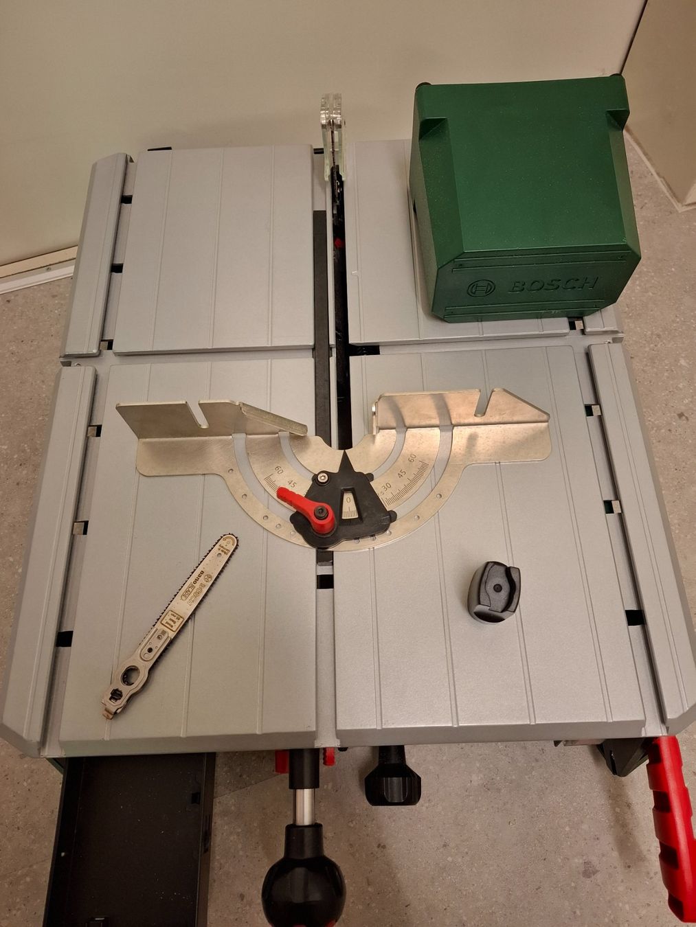 Tutte le macchine: Bosch Home & Garden Tischsäge AdvancedTableCut 52 – Usato da Aarwangen venduto da Flightmusic 1