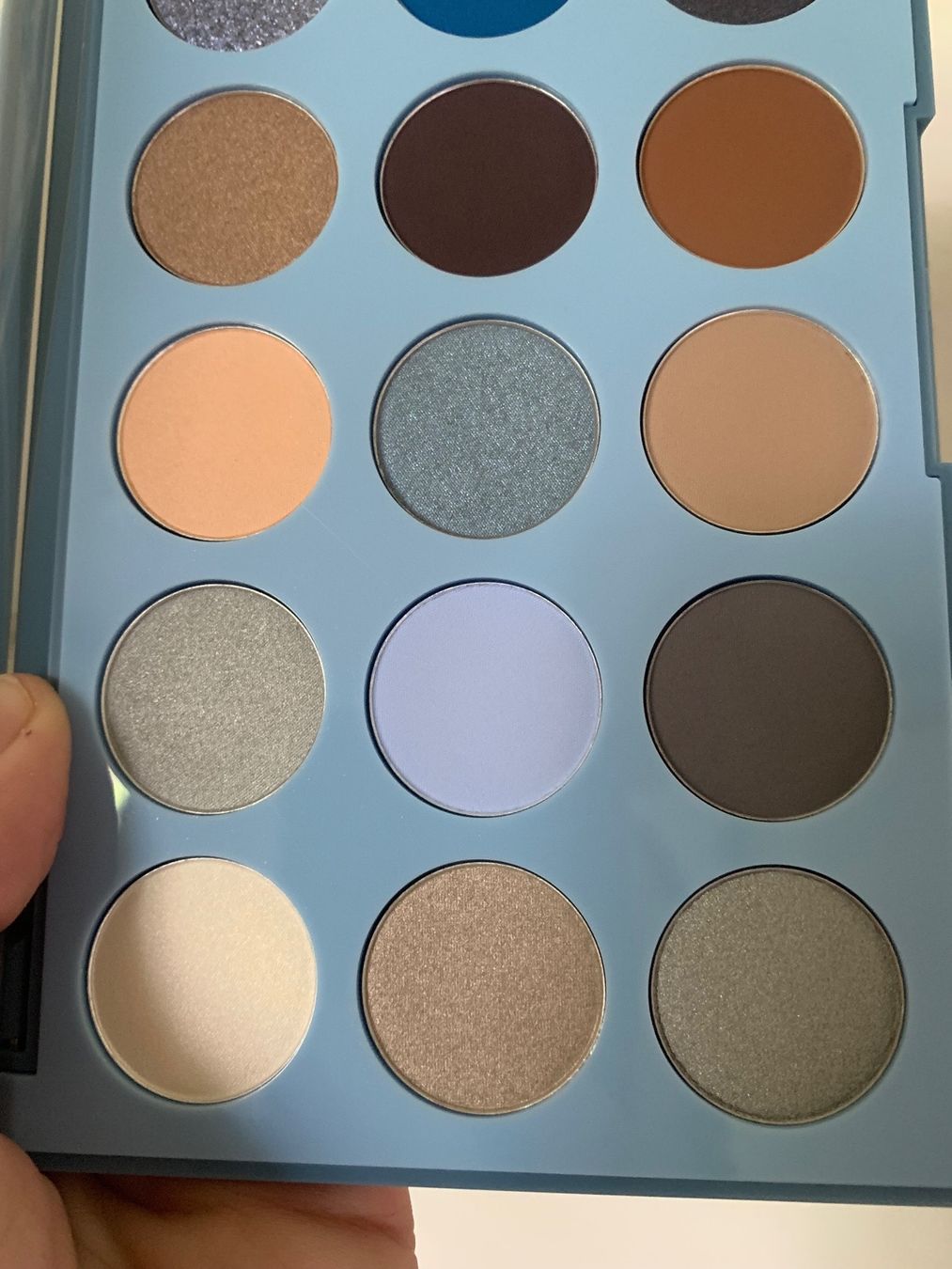 Make-up: MORPHE EYESHADOW PALETTE. NEU UND UNGEBRAUCHT – Nuovo e nell'imballaggio originale da Zürich venduto da deruja 2