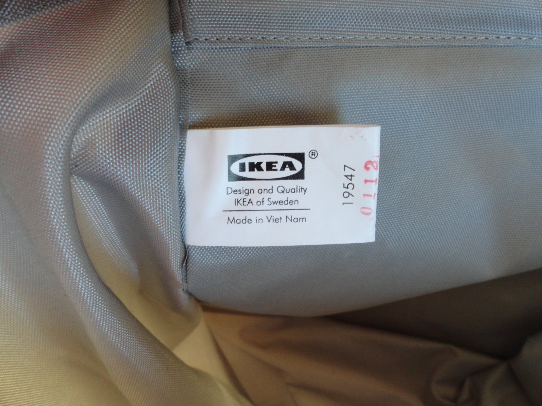 Ikea Étagères: IKEA Hängeregal neuwertig – Neuf avec emballage d'origine à Bürchen par lks.lnr 5