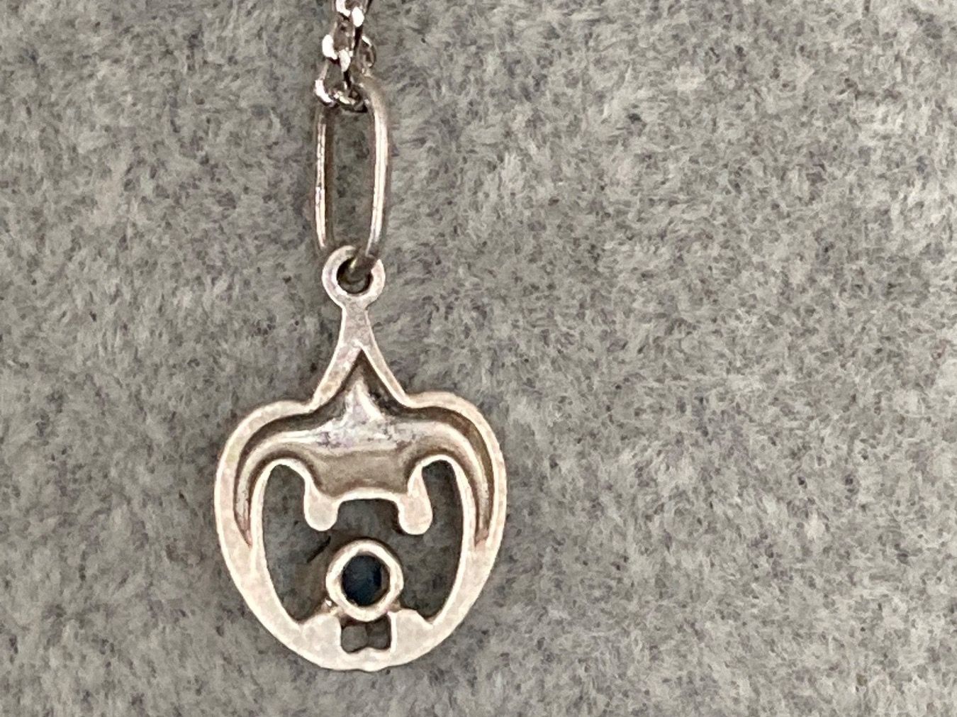 Anhänger: Stylisch Silber Anhänger mit Blauem Stein – Gebraucht aus Laufen von Futuremarket 1