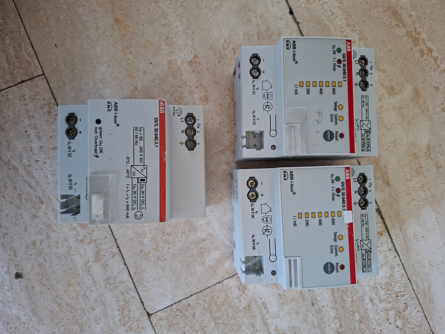 ABB Componenti elettronici: Spannungsversorgung – Usato da Schwarzenburg venduto da Antolino22
