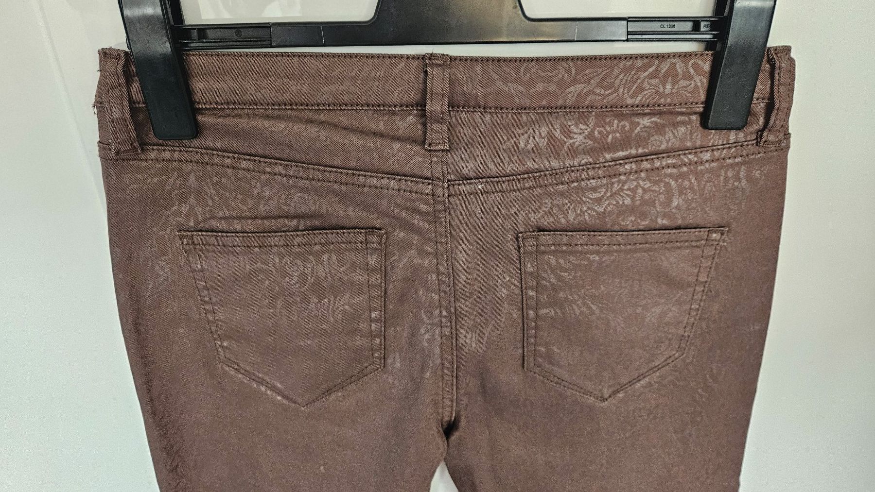 C&A Jeans: Braune Damenjeans Gr. 38, Stretch Musterdruck – Usato da Gossau ZH venduto da fashiontwo 3