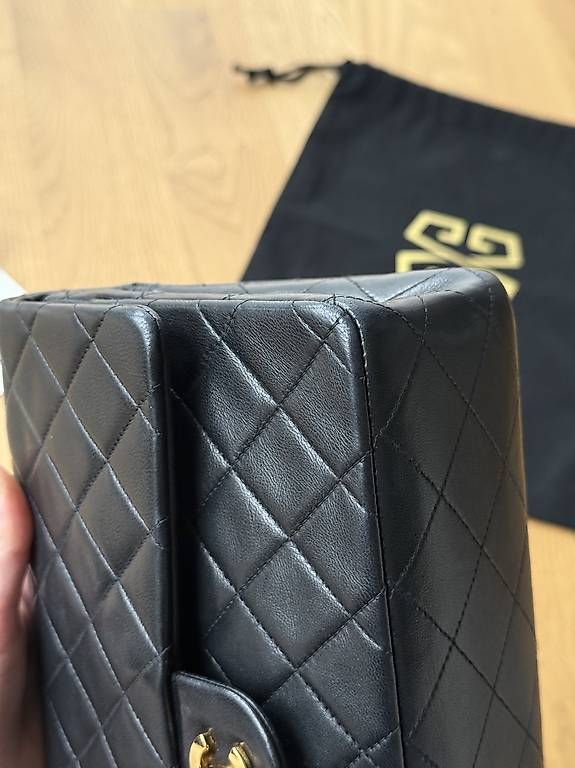 Chanel Borse: Chanel Classic Medium Double Flap – Usato da Uetikon am See venduto da sav_6dqg 3
