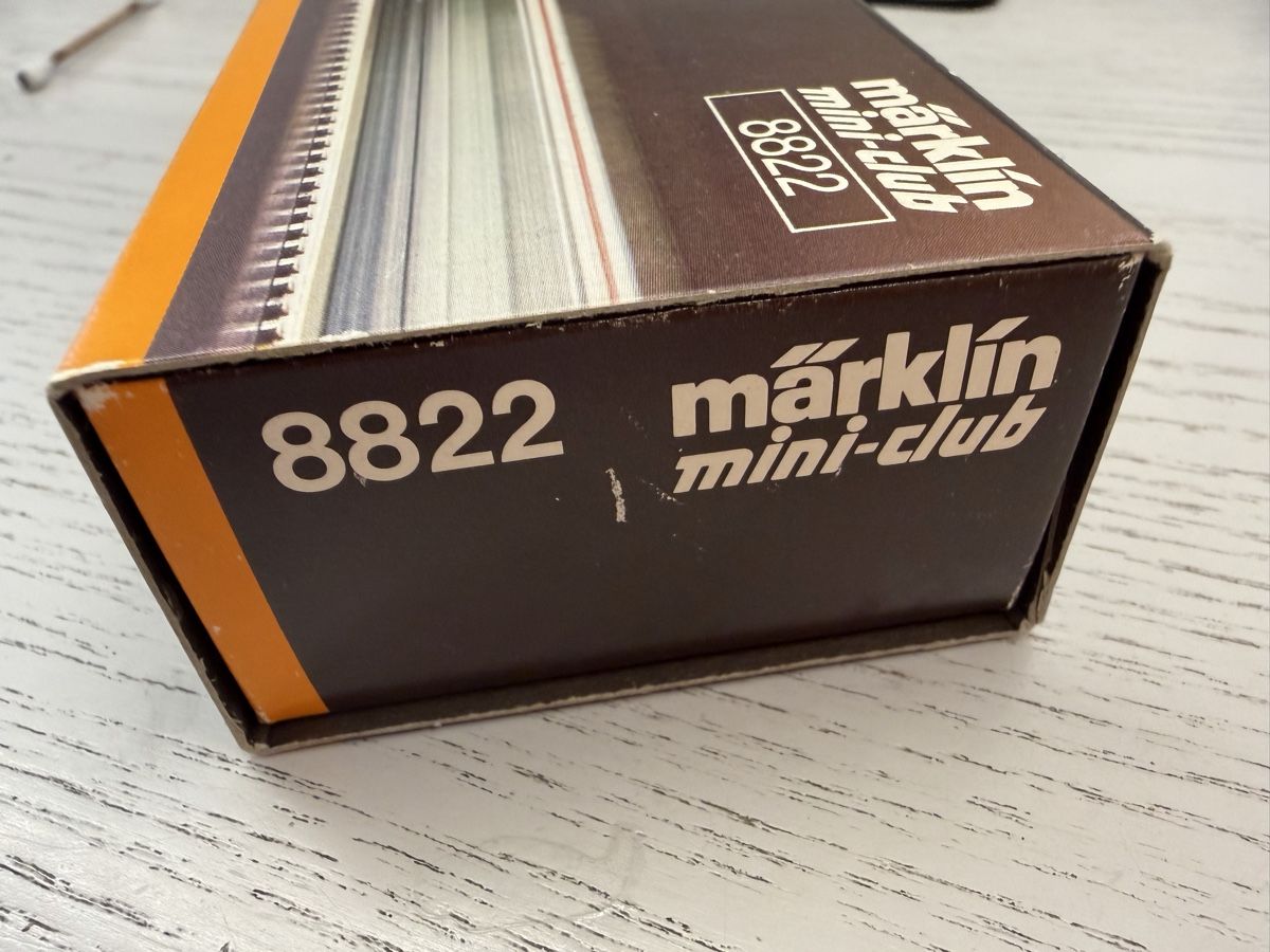 Märklin Modellini di ferrovie: Märklin 8822 DB BR 194 DEFEKT – Usato da Lupsingen venduto da New-Haven 2