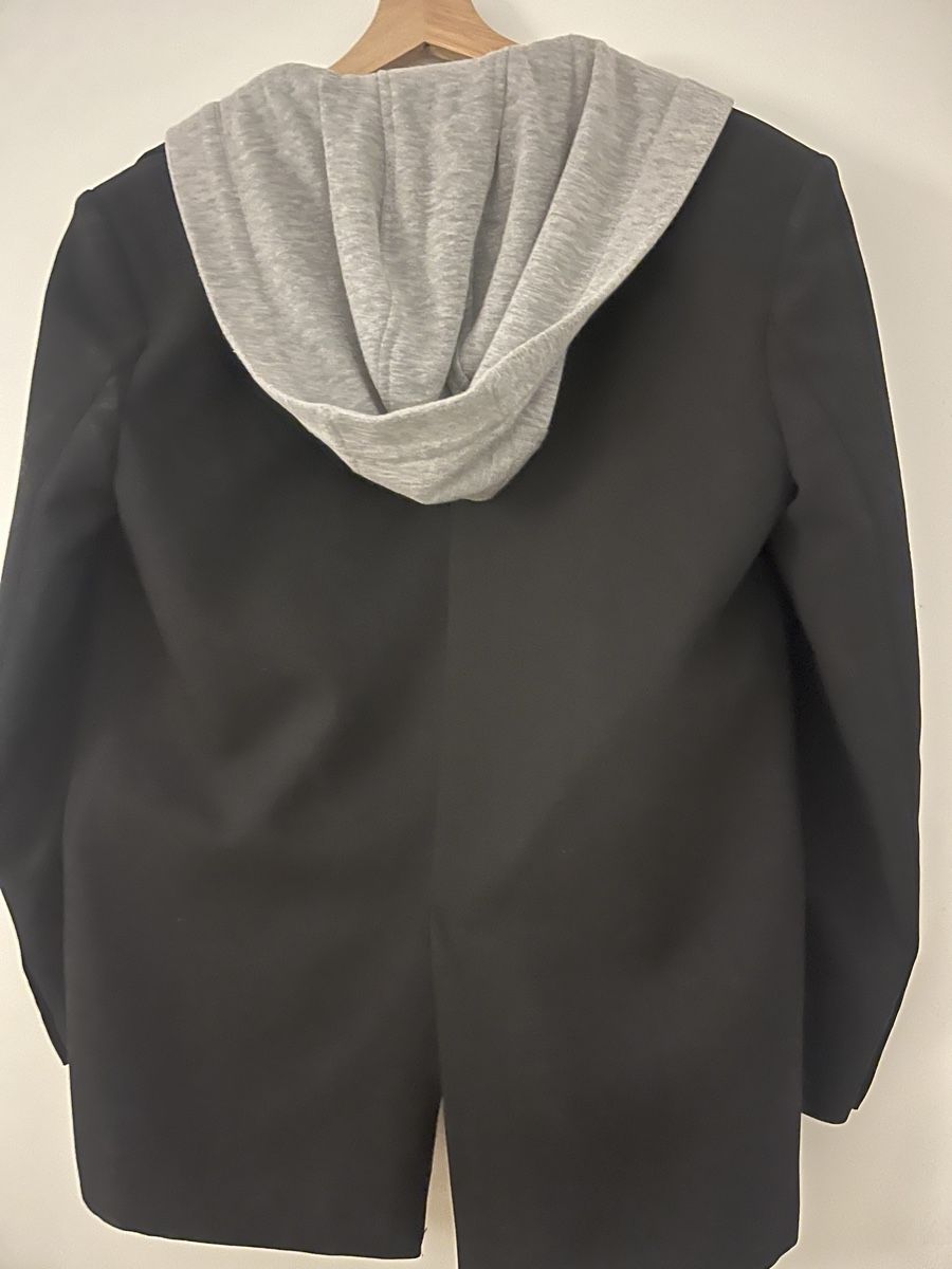 Zara Giacche: Blazer mit Kapuze von zara – Nuovo (secondo la descrizione) da Uetikon am See venduto da pauline.lily 2
