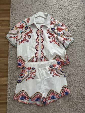 Damen Set Bluse und Hose weiss, mit Blumenmuster