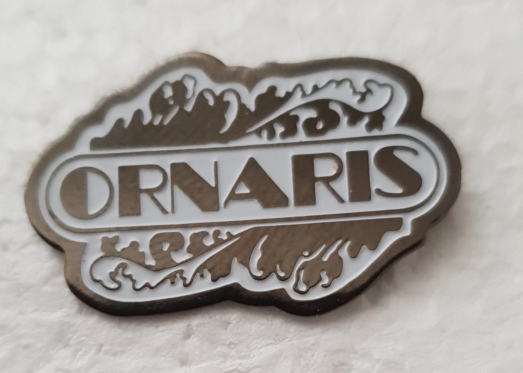 Plaquettes & Badges: Pin Ornaris – D'occasion à Härkingen par specialshapes