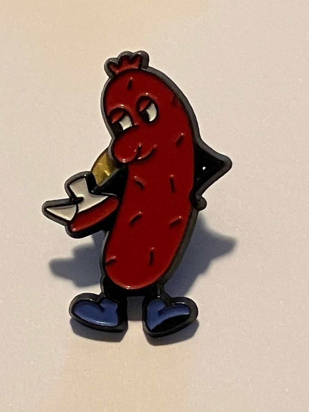 Placchette & Badge: 1 Pin Wurst Comic – Usato da Basel venduto da djwwpp
