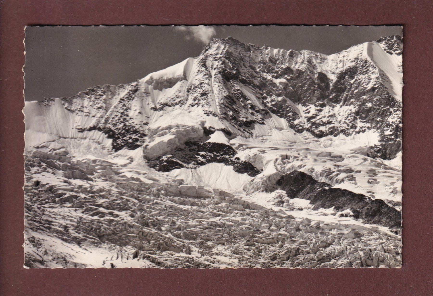 Cartoline postali: TÄSCHHORN und Fee-Gletscher ob Saas-Fee – Usato da Pully venduto da nicecards