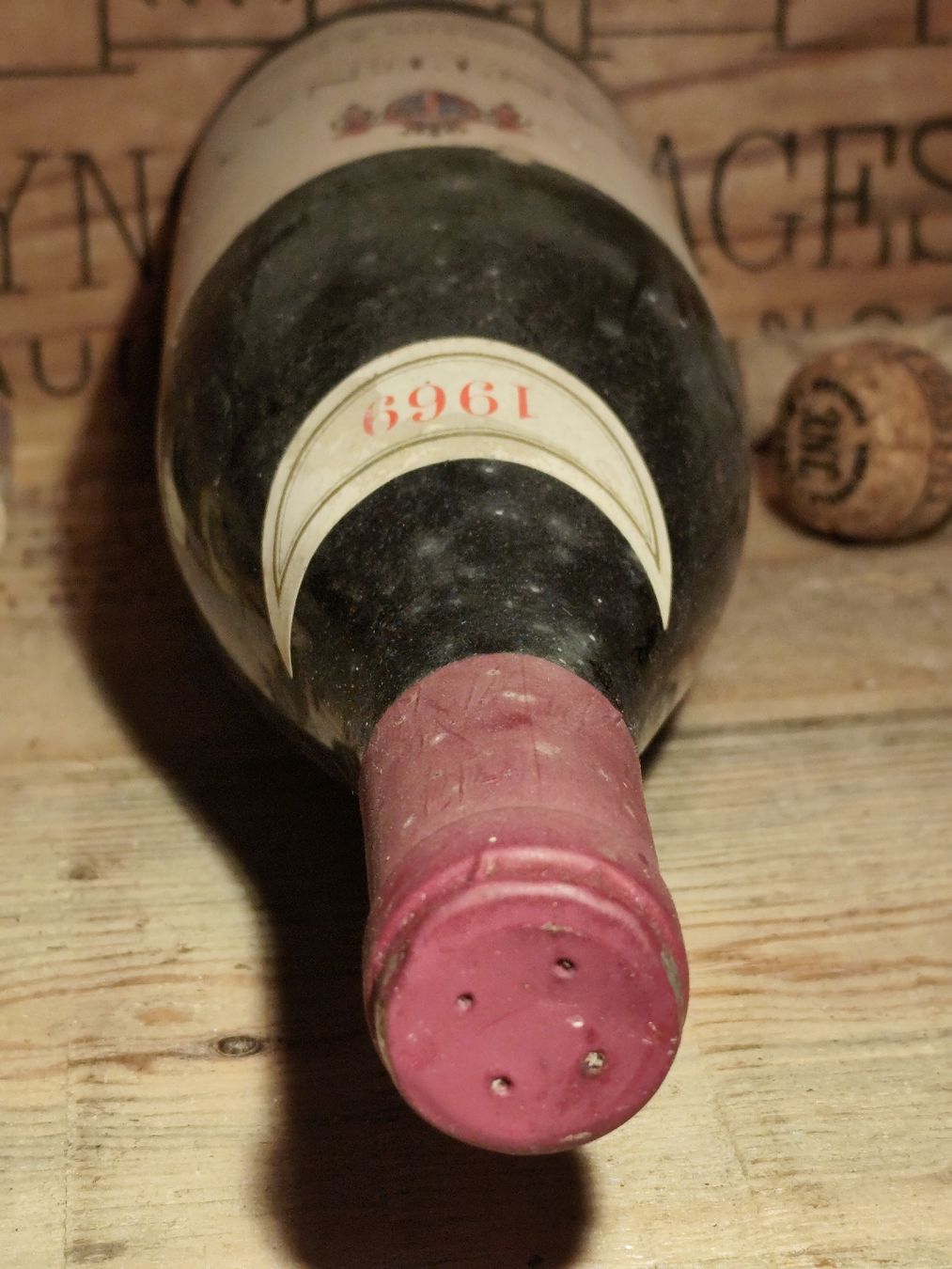 Vino: 1969 Santenay  Baudraud & Fils  – Nuovo (secondo la descrizione) da Büsserach venduto da Vintage-vins 2