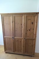 Massivholzkleiderschrank IKEA