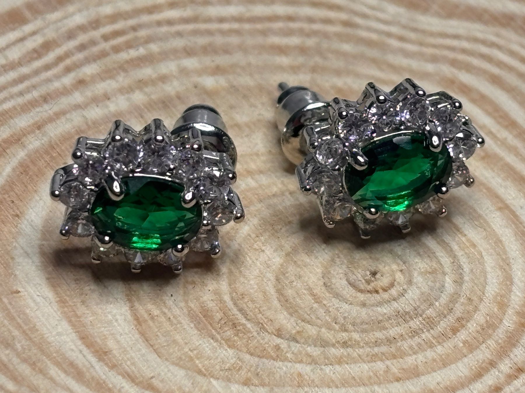 Orecchini pendenti & Orecchini a lobo: Boucles d’oreilles émeraudes ✨ – Usato da Lausanne venduto da mel2dreams 1