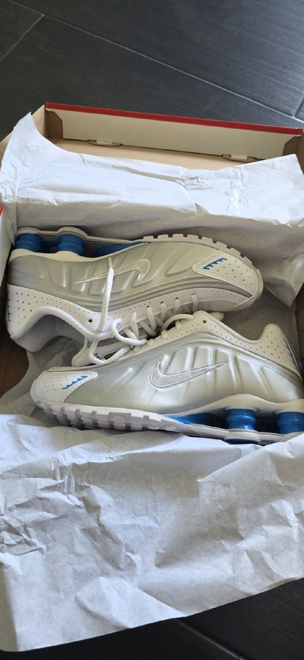 Nike Scarpe da donna: Nike 38,5 neuve – Nuovo e nell'imballaggio originale da Estavayer-Le-Lac venduto da zazadavidson 1