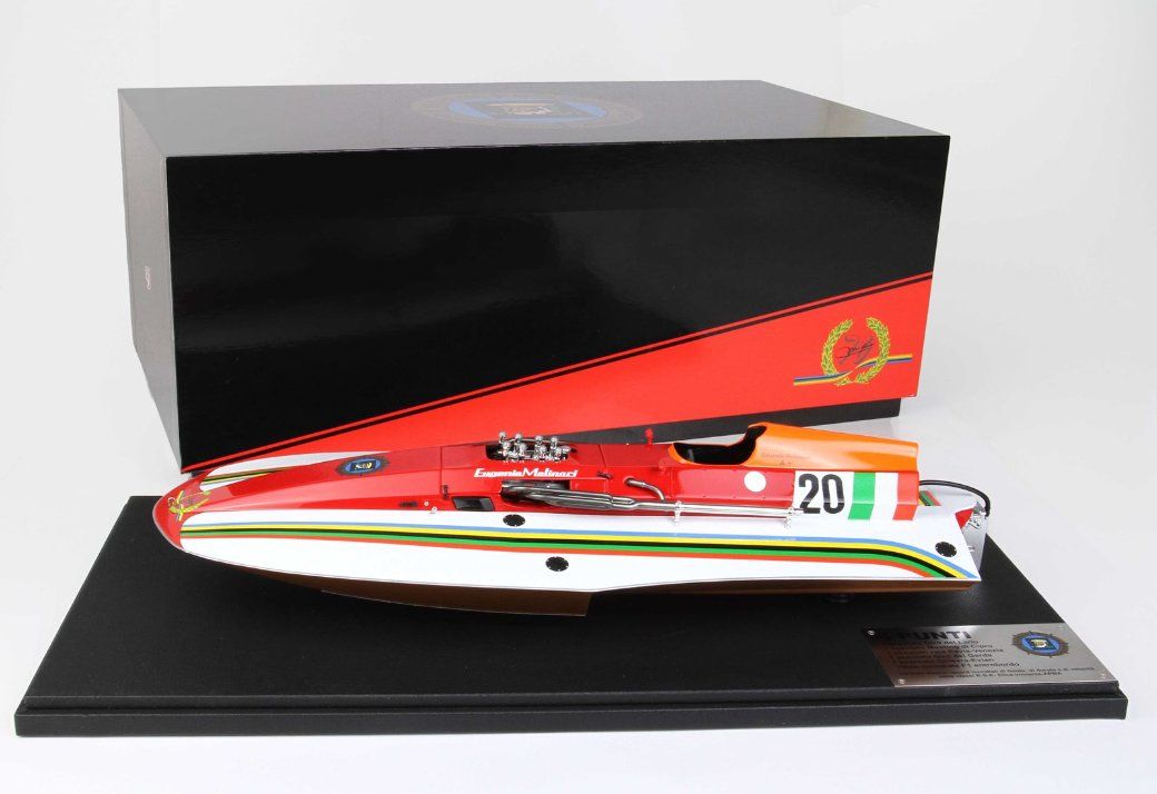 Modellbausätze & Standmodelle: 1/18 BBR - Molinari 4 Punti Motorboat – Neu und originalverpackt aus Tübach von BonnevilleMotors