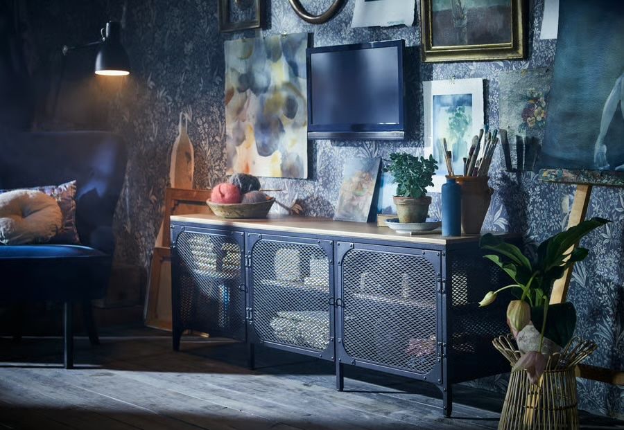 Scaffali: Regal / TV Möbel FJÄLLBO – Usato da Laax GR venduto da c_1 3