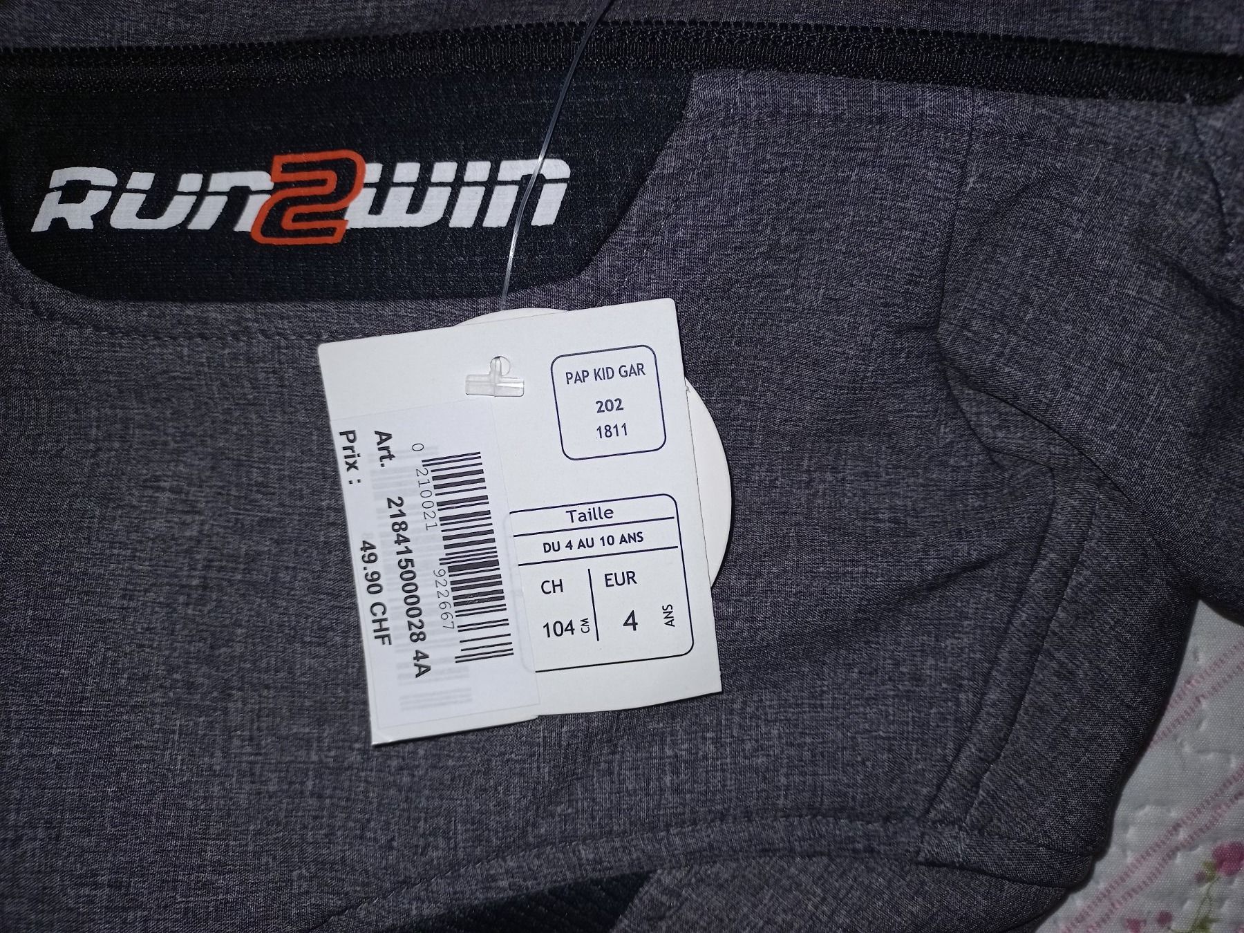 Vestes & Manteaux: Jacke – Neuf avec emballage d'origine à Basel par zaa_7ft5 1
