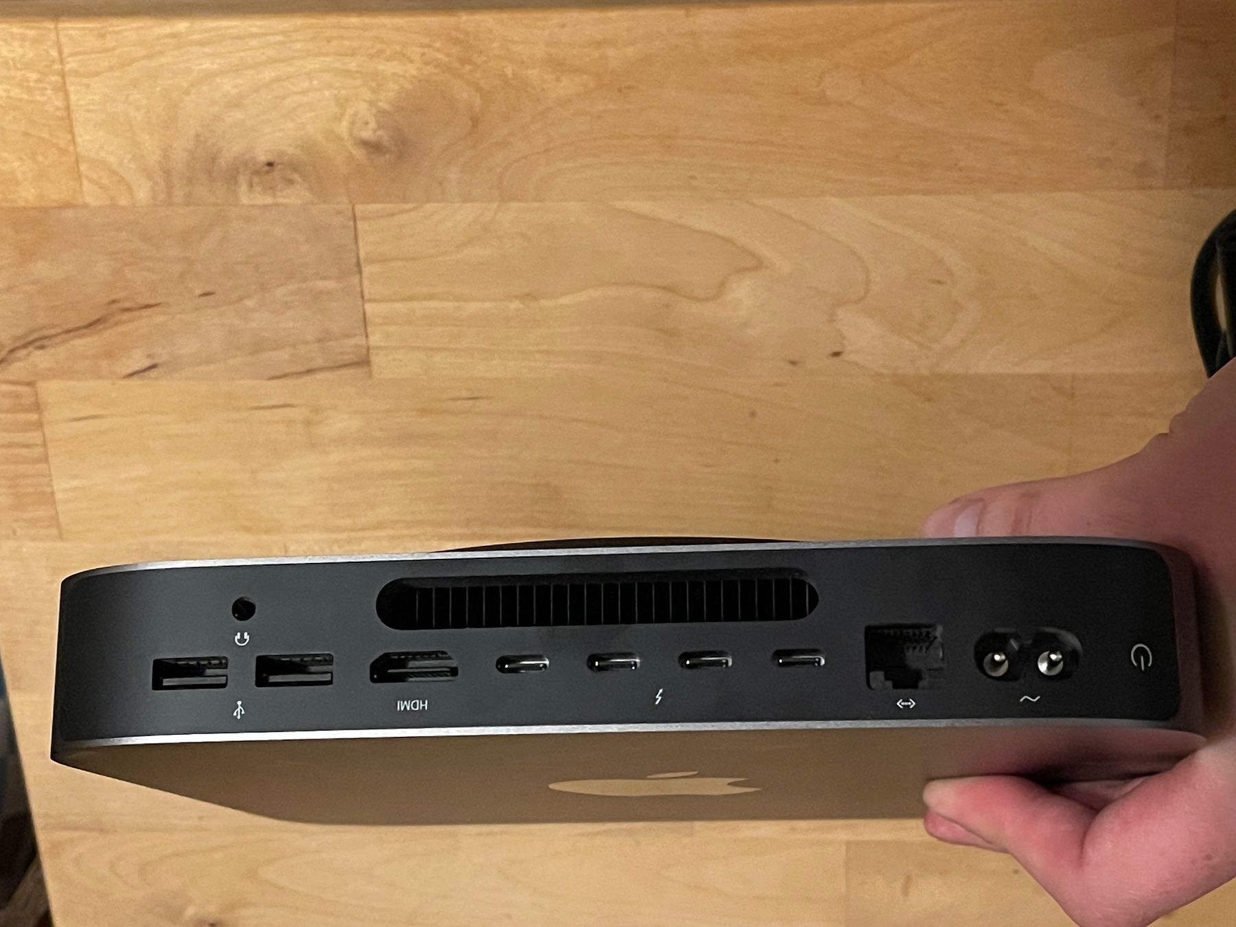 Apple PC: Mac Mini 2018 Intel Core i7, 16GB RAM, 251 SSD Top Startbere – Usato da Zuerich venduto da Dorsi 9