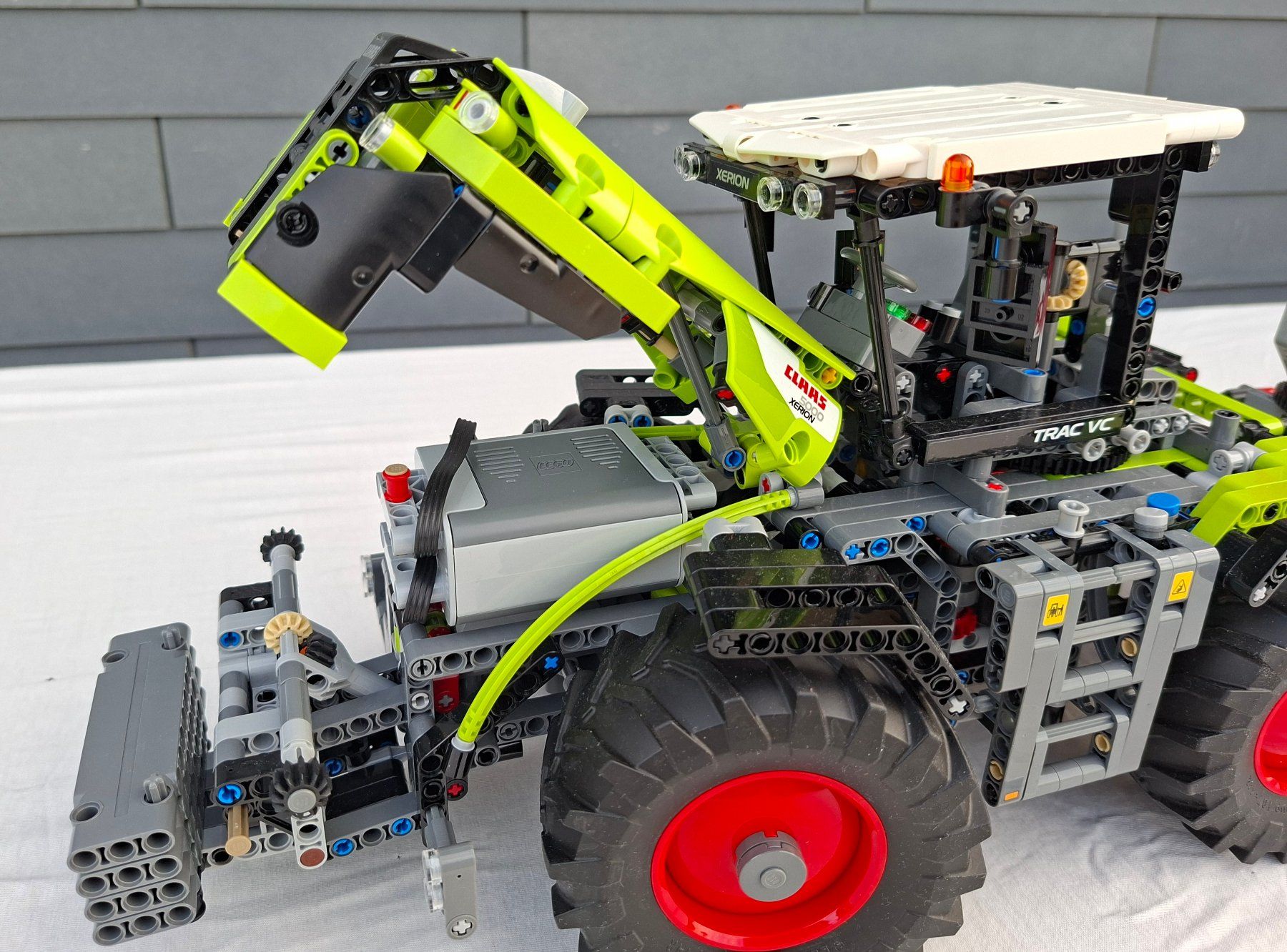 Technics Kit di costruzioni: Lego Technic Claas Xerion 42054 – Usato da Wettswil venduto da Canoce 1