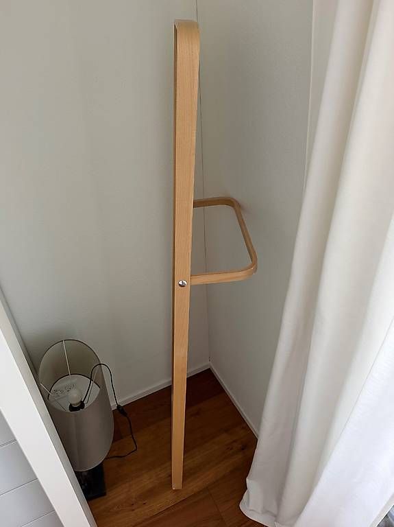 Specchi: IKORNNES Standing mirror, ash, 52x167 cm – Usato da Hausen am Albis venduto da mattsmithers 1