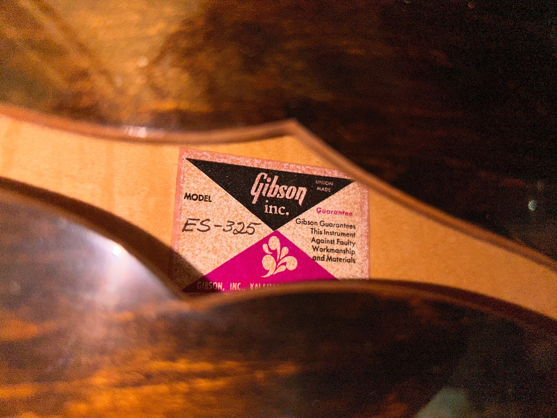 Gibson Musikinstrumente: Gibson ES 325 / Walnut / 1972 / & Koffer – Gebraucht aus Zürich von Meyerman 5
