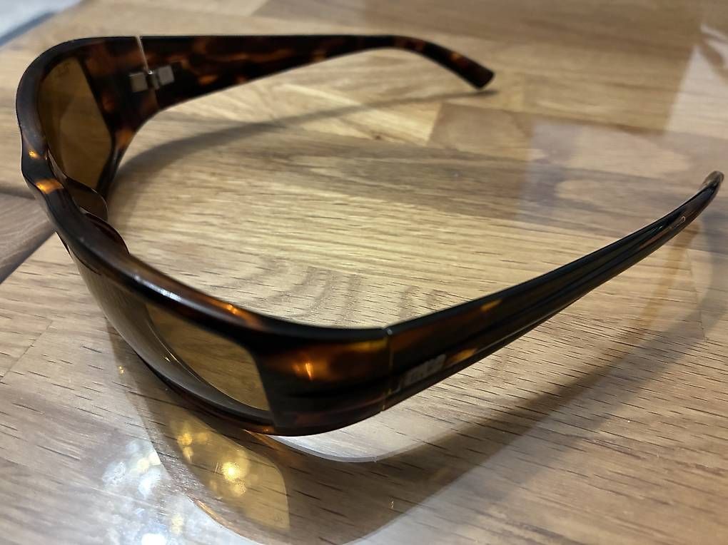 Brillen & Gläser: Lunettes à soleil neufs de marque RayBan – Gebraucht aus Ménières von 30A 1