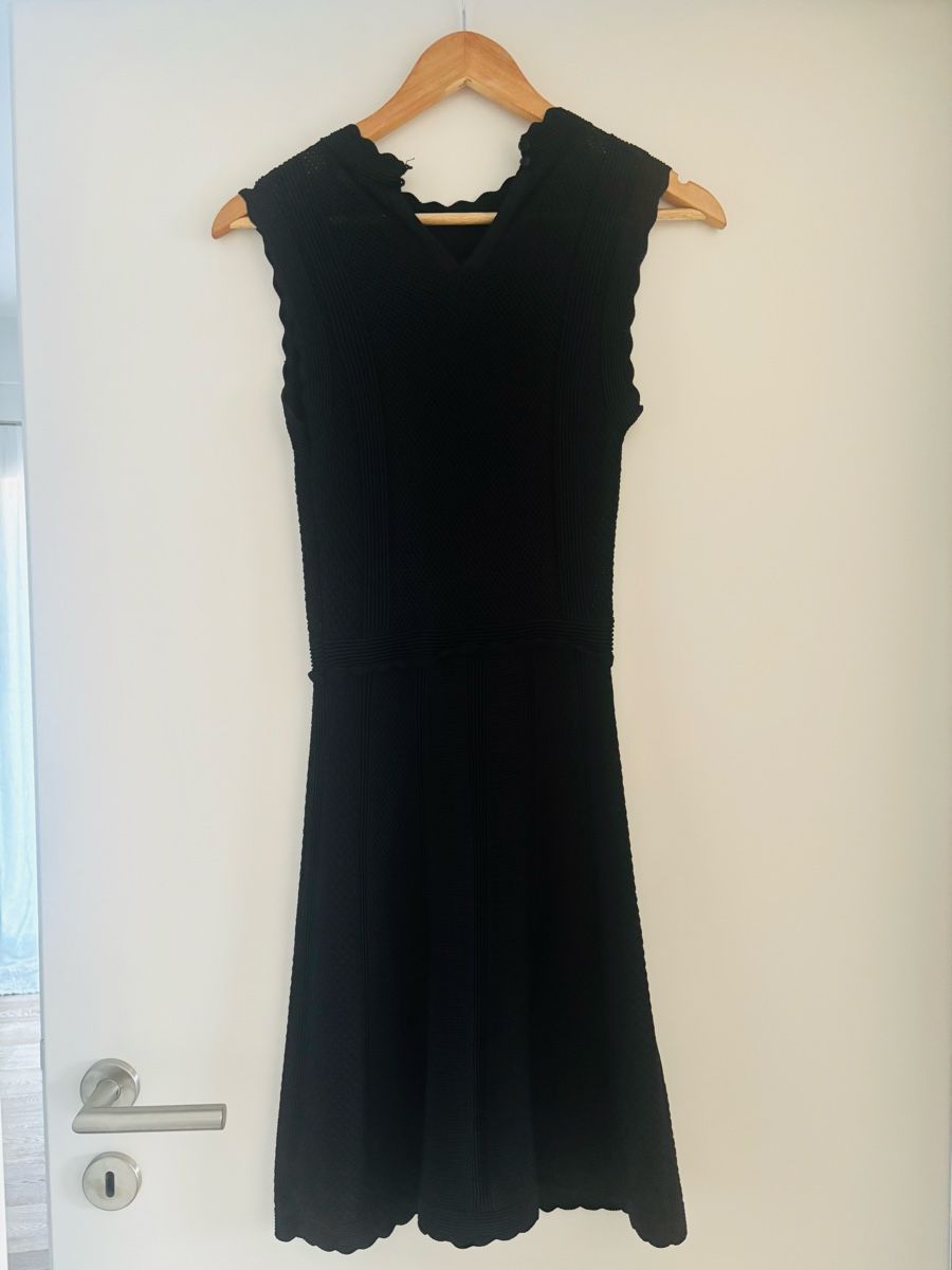 Kooples Vestiti: The Kooples robe noir en maille T1 – Usato da Châbles FR venduto da Chanao 1