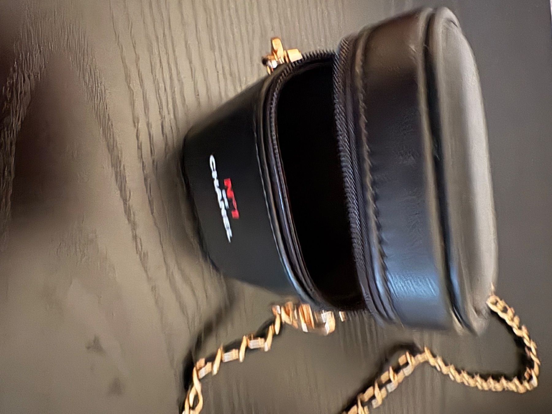 Chanel Trousses de maquillage: Chanel Täschchen – D'occasion à Bäch SZ par Dackel007 1