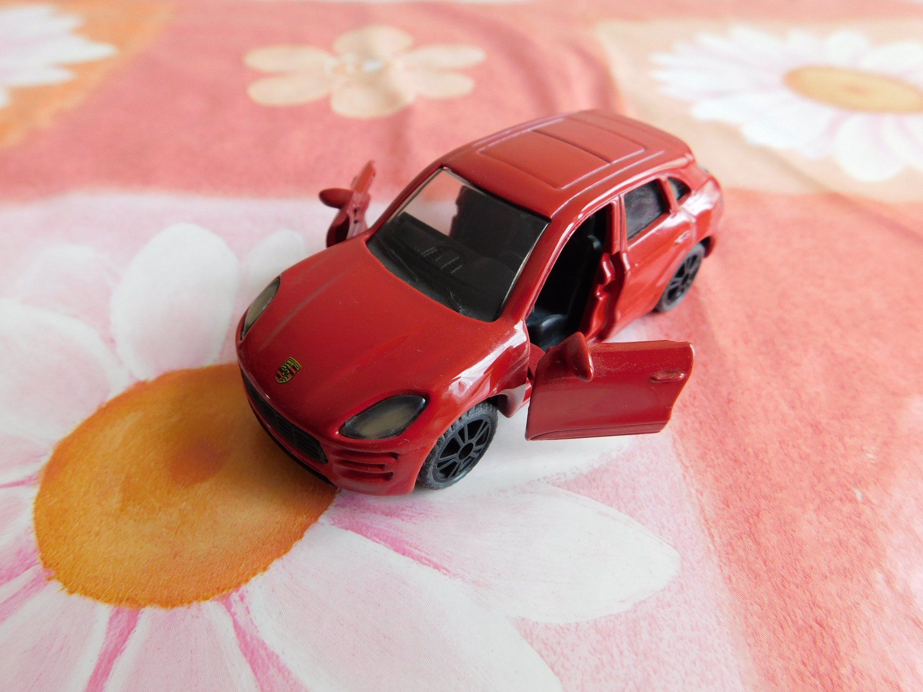 Siku Modellini d'auto: Siku Porsche Macan Turbo rot – Nuovo (secondo la descrizione) da Strengelbach venduto da Wedi73 1