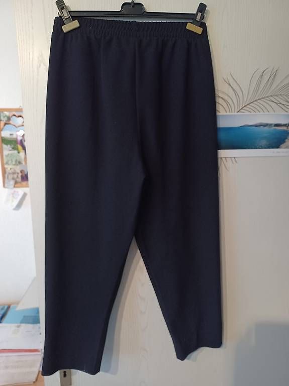 Hosen: Pantalon – Gebraucht aus Soyhières von 5jm_5czl 3